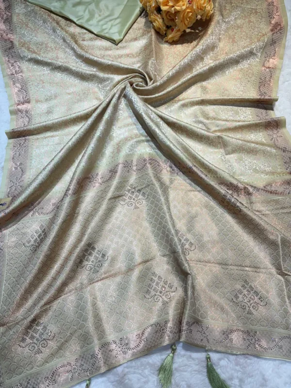 NEELAM TRADERS NEW LAUNCH KANJIVARAM SAREE WITH DIAMOND WORK ALL OVER