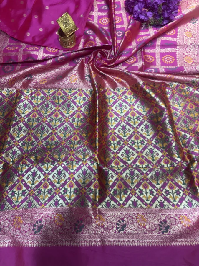 NEELAM TRADERS NEW LAUNCH TRENDING Ghatchola with bandhej saree in soft cotton fabric for regular wear