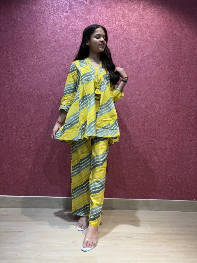 Leheriya Co-Ord Suit with Elegant Tassel Neck Work and Gracefully Designed Matching Palazzo