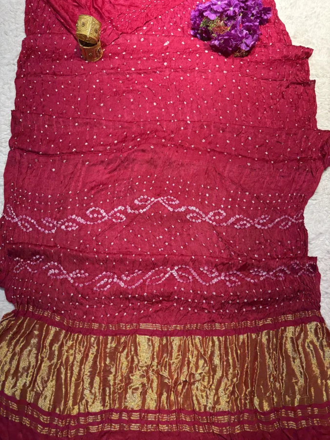 NEELAM TRADERS NEW LAUNCH TRENDING Hand made Raai bandhej saree with pallu lakdi patta in pure fabric