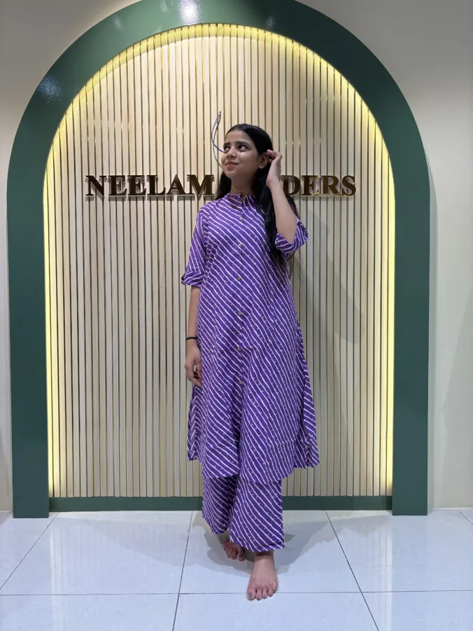 Stylish Leheriya Straight Suit with Classic Button Detailing and Gracefully Designed Matching Palazzo.