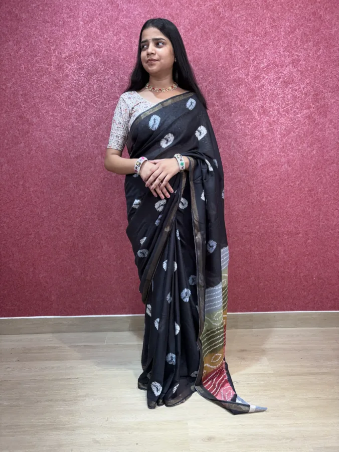 NEELAM TRADERS NEW LAUNCH TRENDING Bandhej lahariya pallu saree with new batik print all over in soft silk fabric