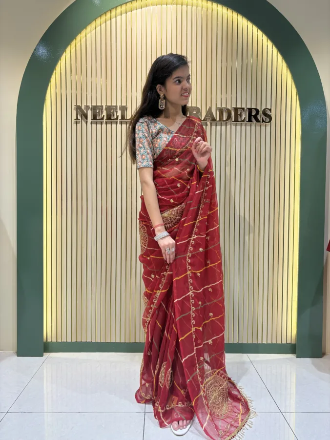 NEELAM TRADERS NEW LAUNCH TRENDING Laheriya Saree with pallu latkan work and thread circle work all over in chiffon fabric