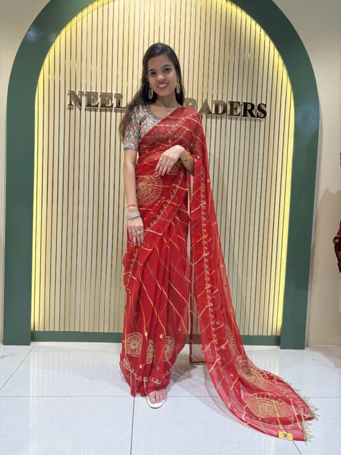 NEELAM TRADERS NEW LAUNCH TRENDING Laheriya Saree with pallu latkan work and thread circle work all over in chiffon fabric