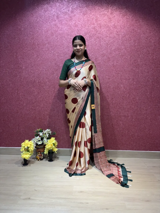 NEELAM TRADERS NEW LAUNCH TRENDING viral polka dot saree with heavy tasals at pallu in sattan silk fabric
