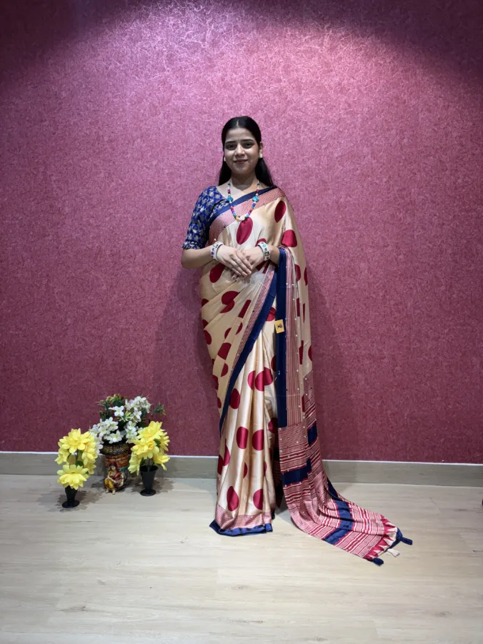 NEELAM TRADERS NEW LAUNCH TRENDING viral polka dot saree with heavy tasals at pallu in sattan silk fabric