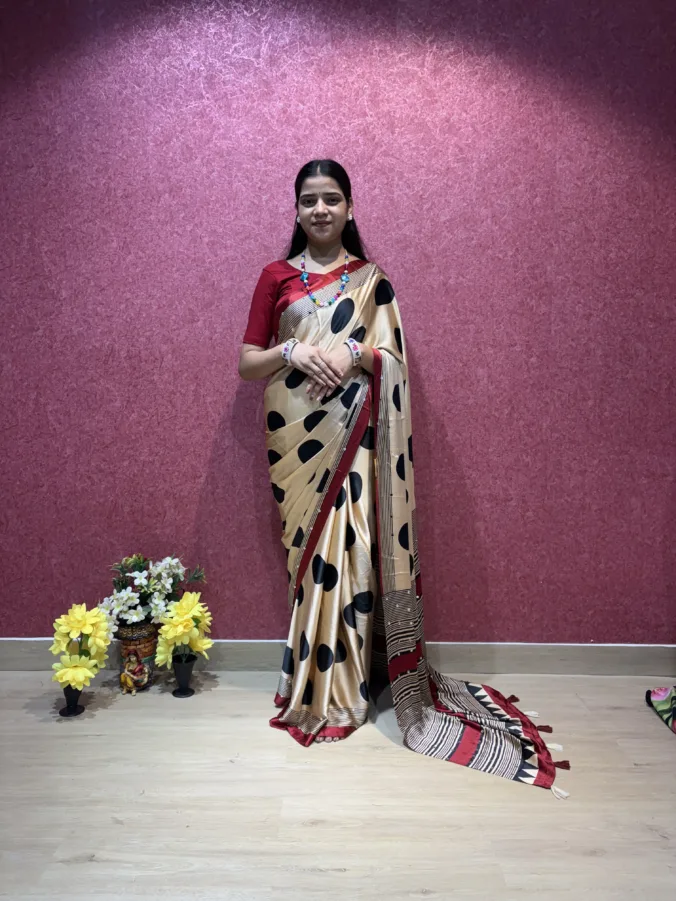 NEELAM TRADERS NEW LAUNCH TRENDING viral polka dot saree with heavy tasals at pallu in sattan silk fabric