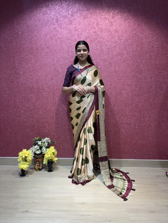 NEELAM TRADERS NEW LAUNCH TRENDING viral polka dot saree with heavy tasals at pallu in sattan silk fabric