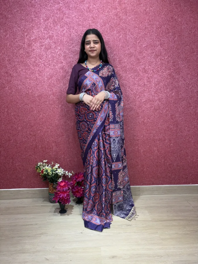 NEELAM TRADERS NEW LAUNCH TRENDING EXCLUSIVE MIRROR WORK SAREE WITH ELPHANT DESIGN AT PALLU IN SOFT SILK FABRIC