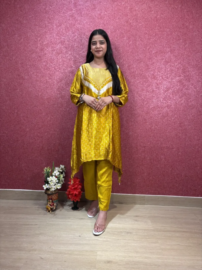 Stylish Yellow Bandhani Printed Suit Set with Shimmer Detailing & Matching Pants