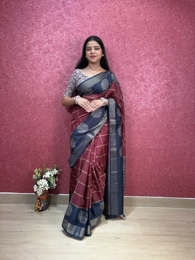 NEELAM TRADERS NEW LAUNCH Two colour shade with digital CHECKS pallu in SOFT SILK FABRIC