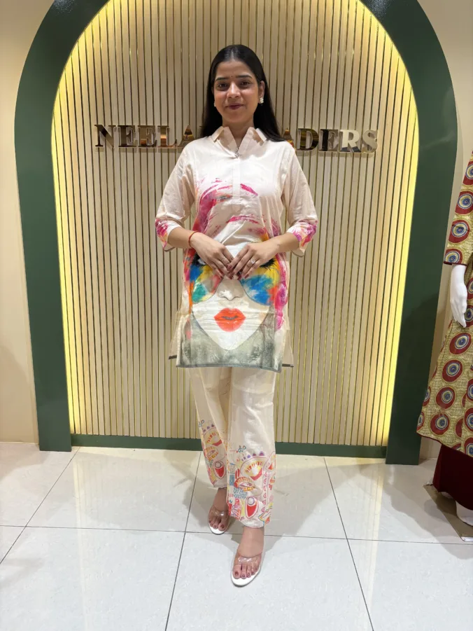 Stylish Printed Kurti with Artistic Face Print Design, Elegant Shirt Collar & Statement 3/4 Sleeves